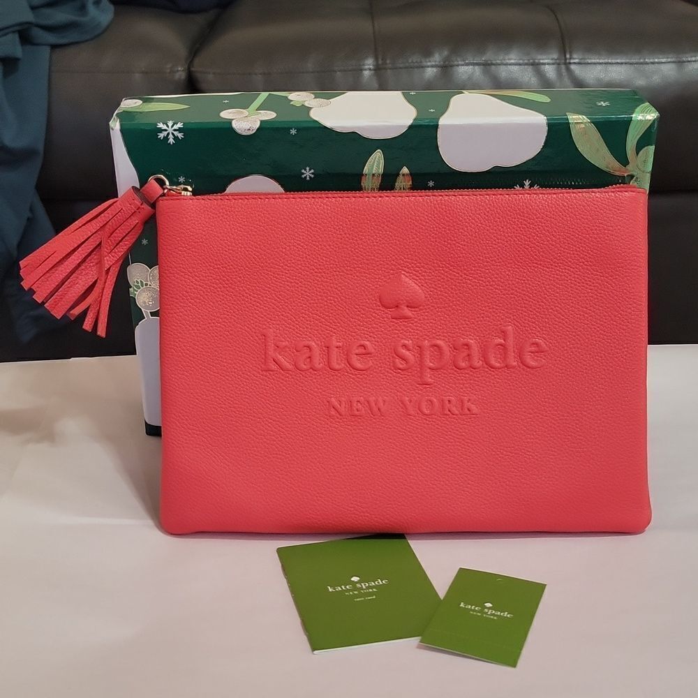 Kate Spade Gia Larchmont Avenue Logo Leather Clutch New